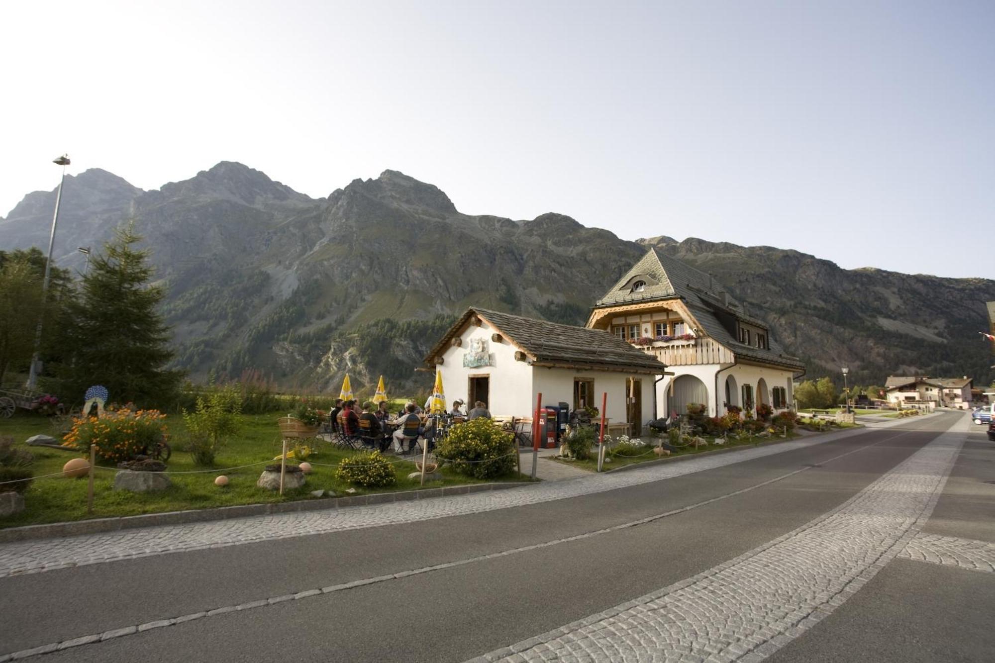Hotel Seraina Sils Maria Buitenkant foto