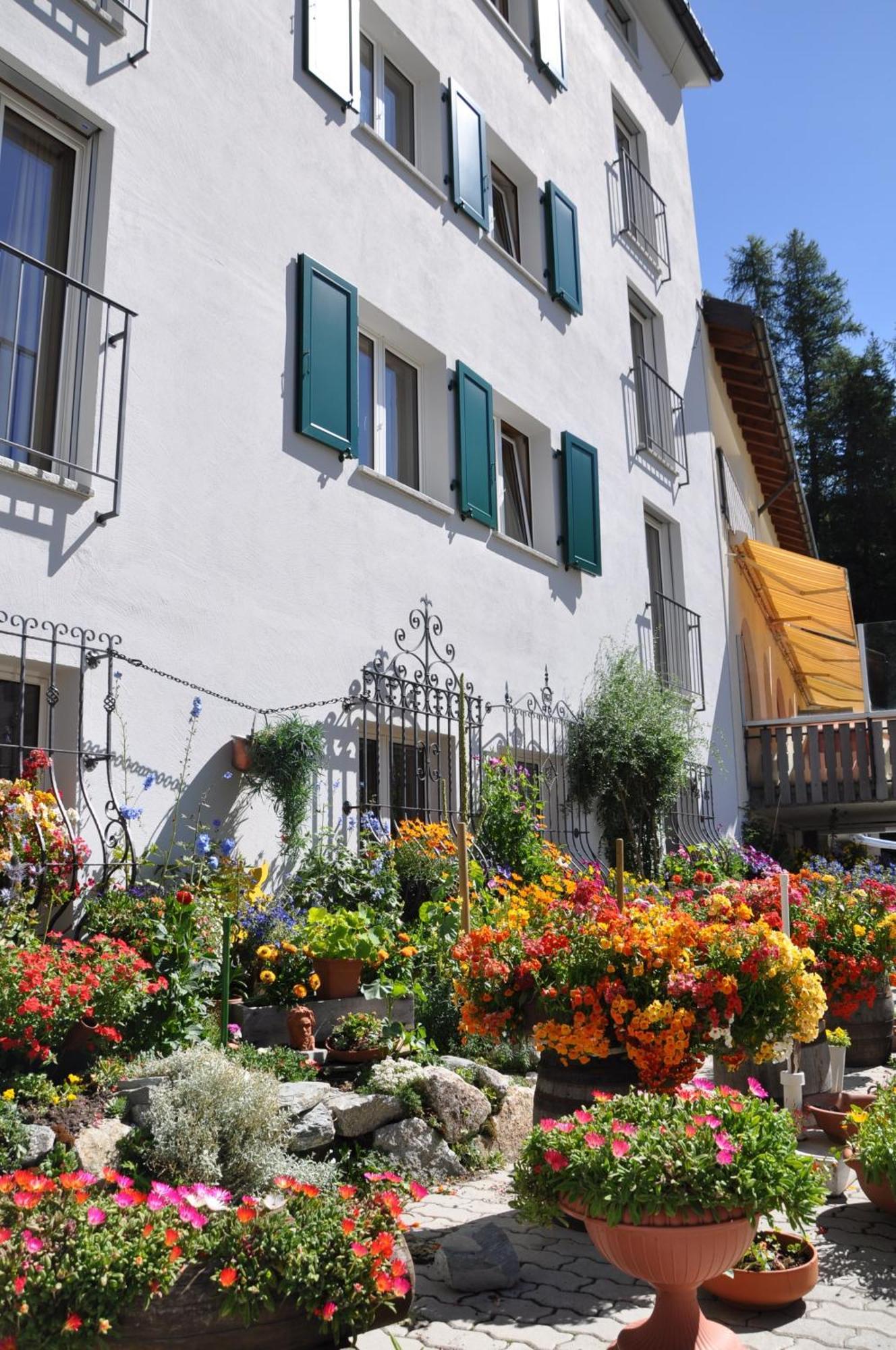 Hotel Seraina Sils Maria Buitenkant foto