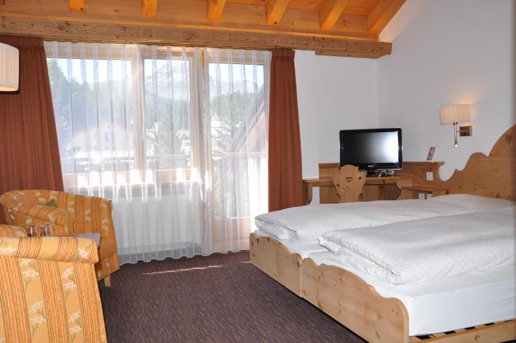 Hotel Seraina Sils Maria Kamer foto